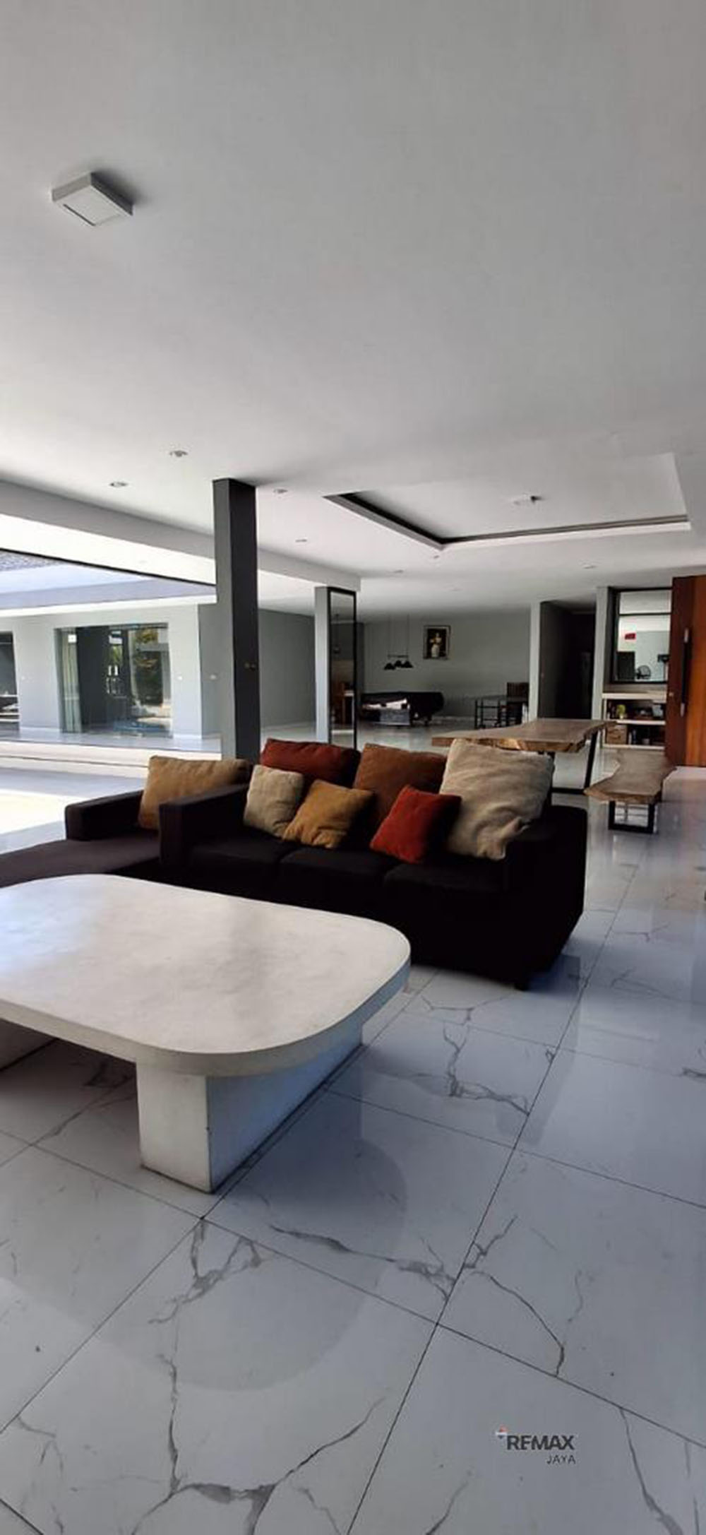 esther-villa-semi-furnished-6-kamar-sanur-logo-5