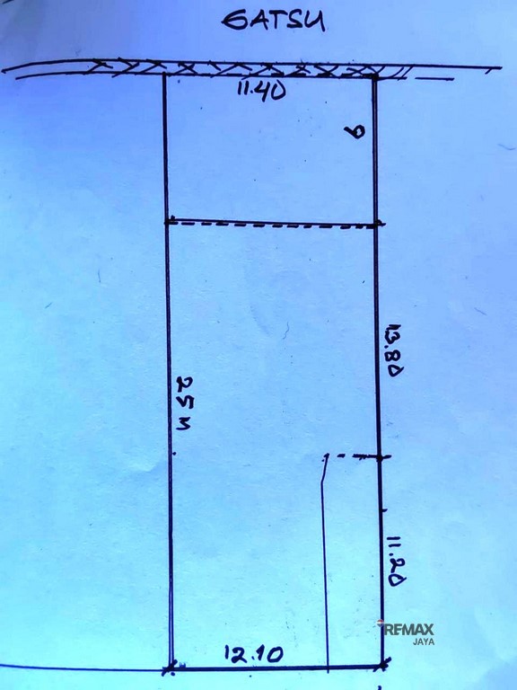 576