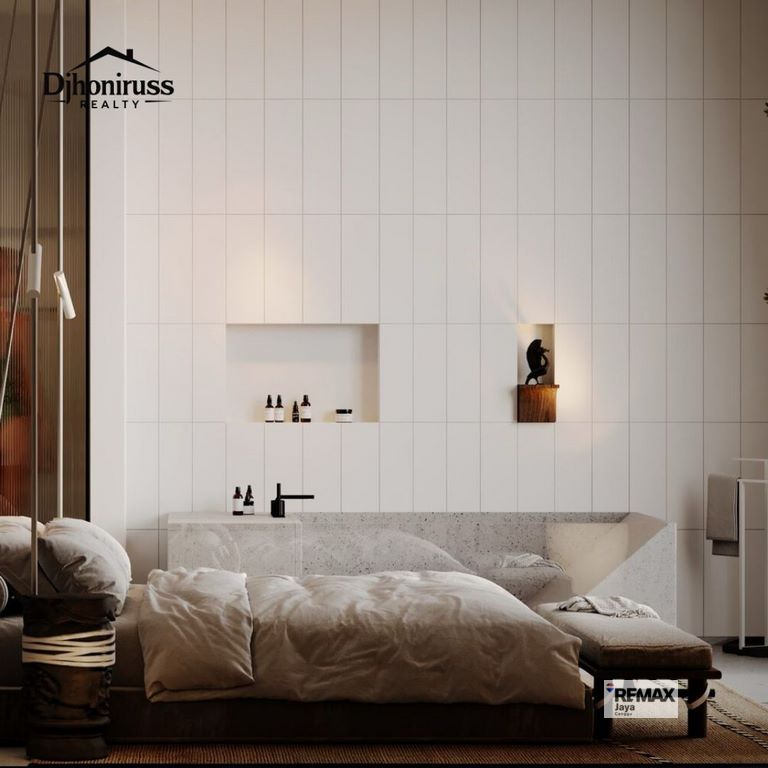 768