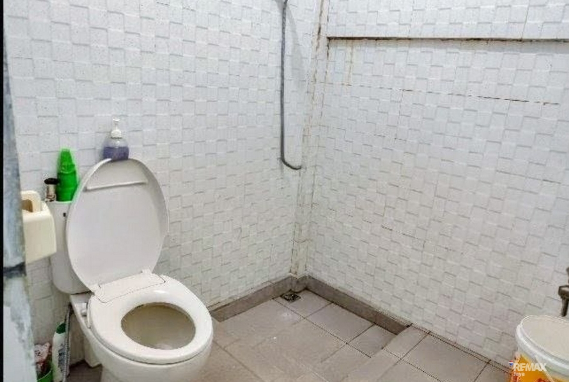 1170