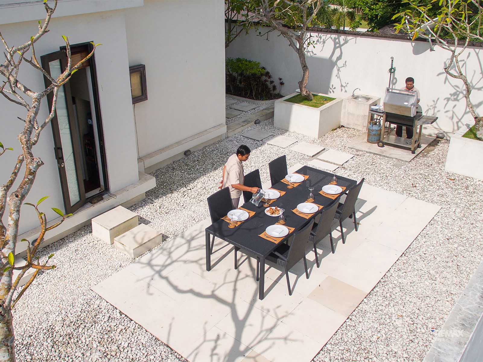 Villa Adenium – Outdoor dining area (Copy)