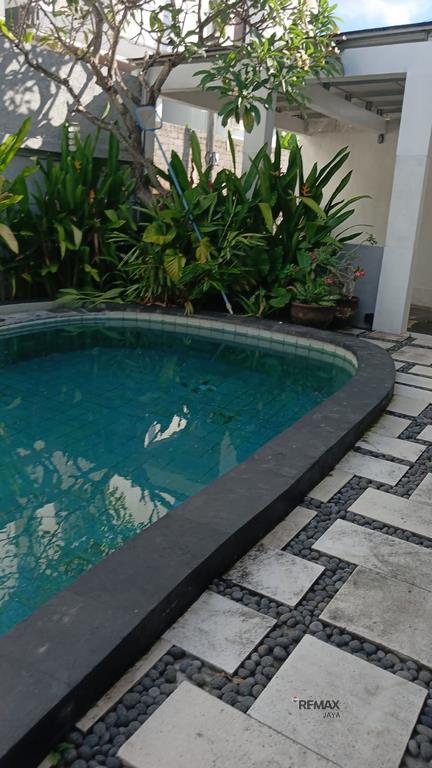 432