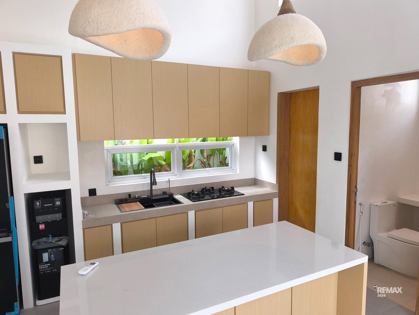 WhatsApp Image 2026-08-27 at 14.05.12 (Copy)